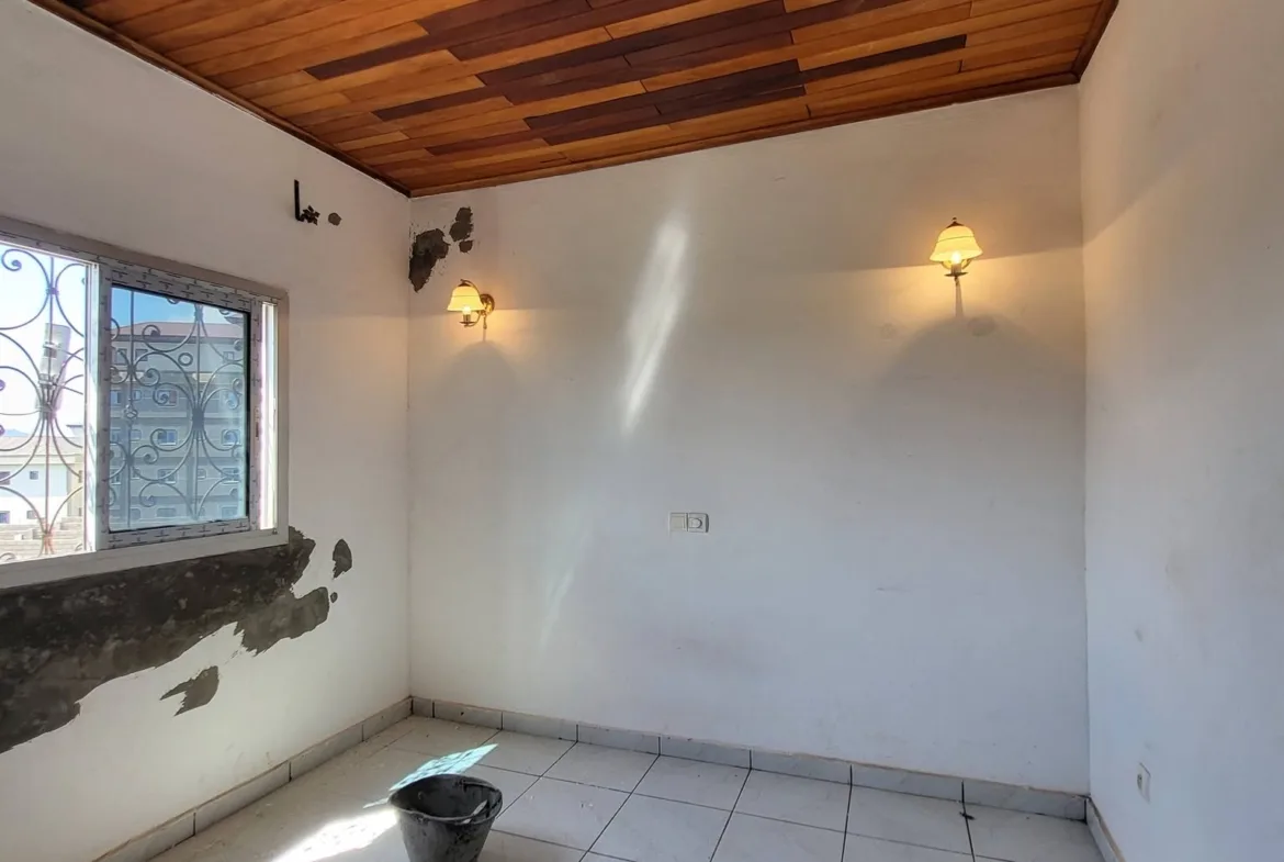 Studio moderne bon standing à louer à Yaoundé Nsam Obam