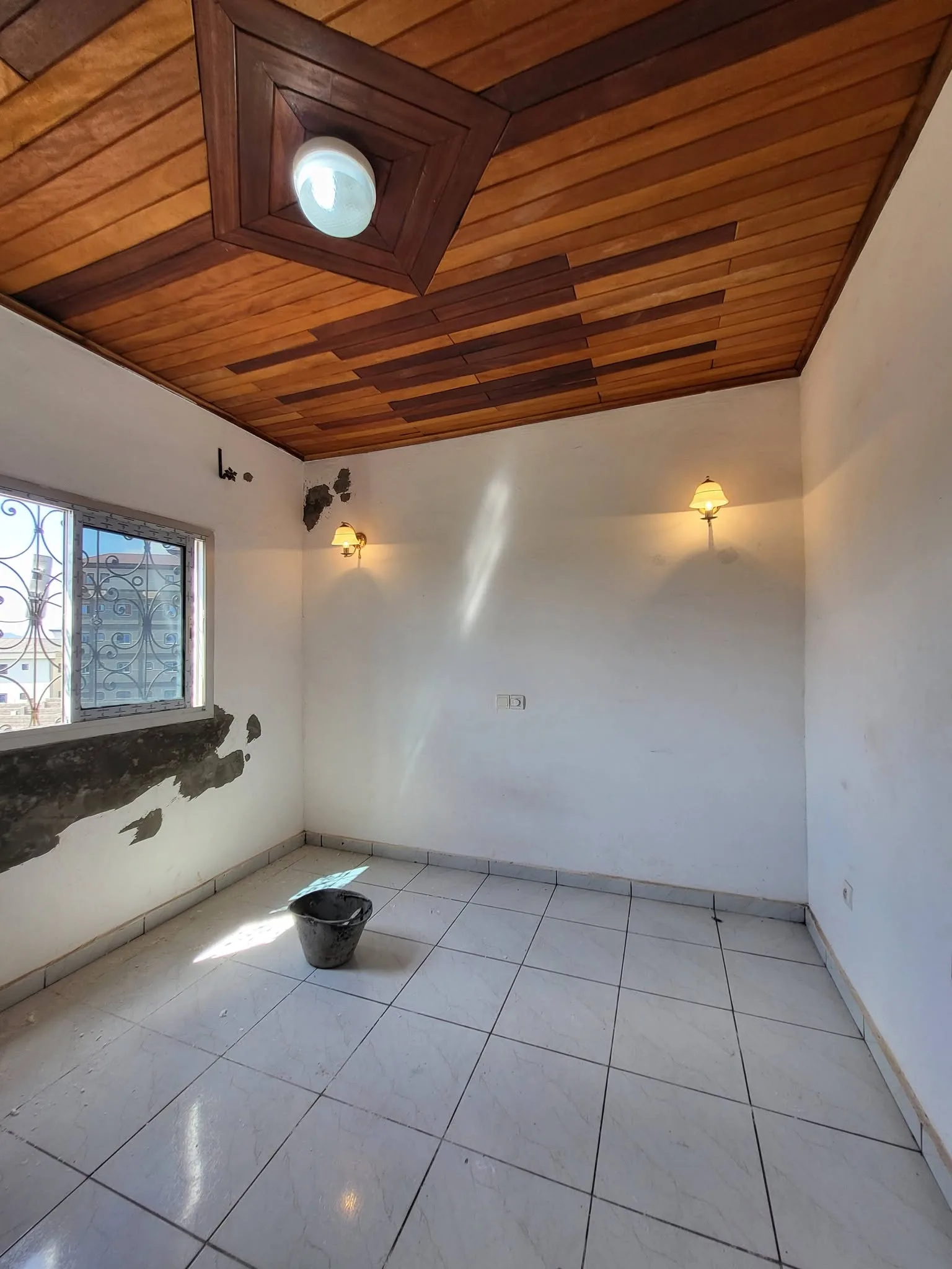 Studio moderne bon standing à louer à Yaoundé Nsam Obam