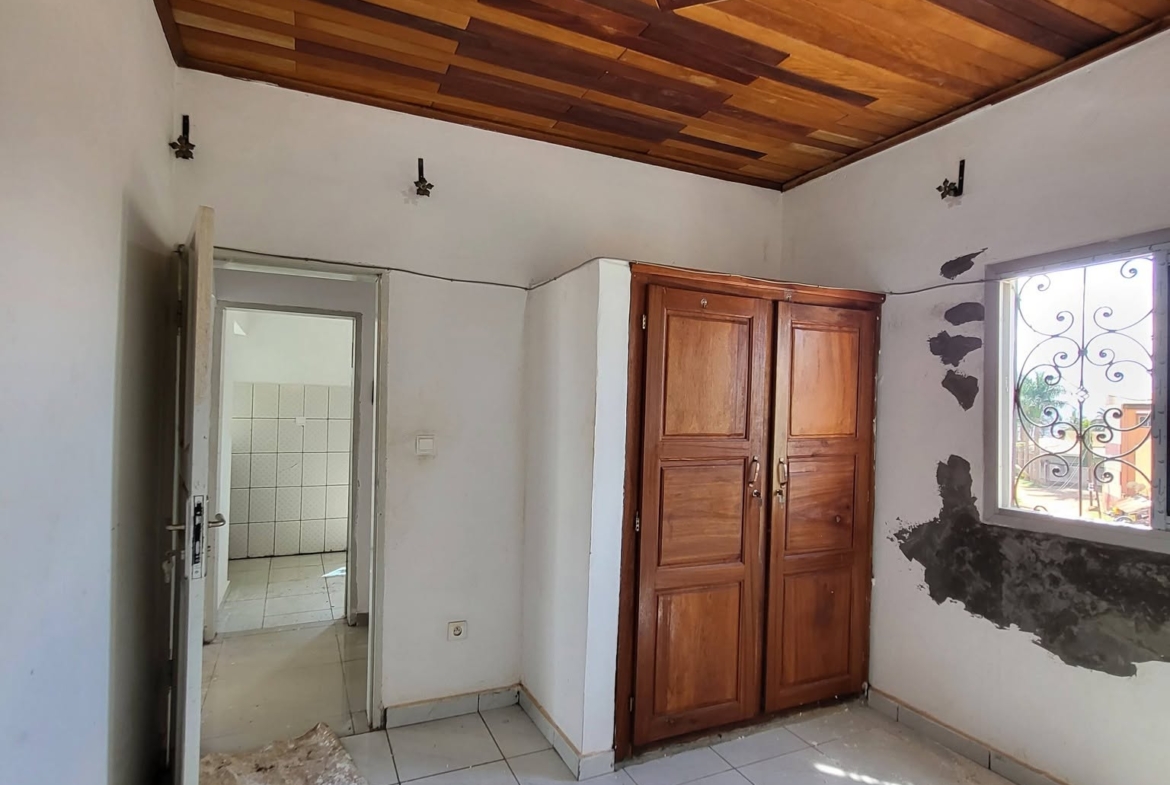 Studio moderne bon standing à louer à Yaoundé Nsam Obam