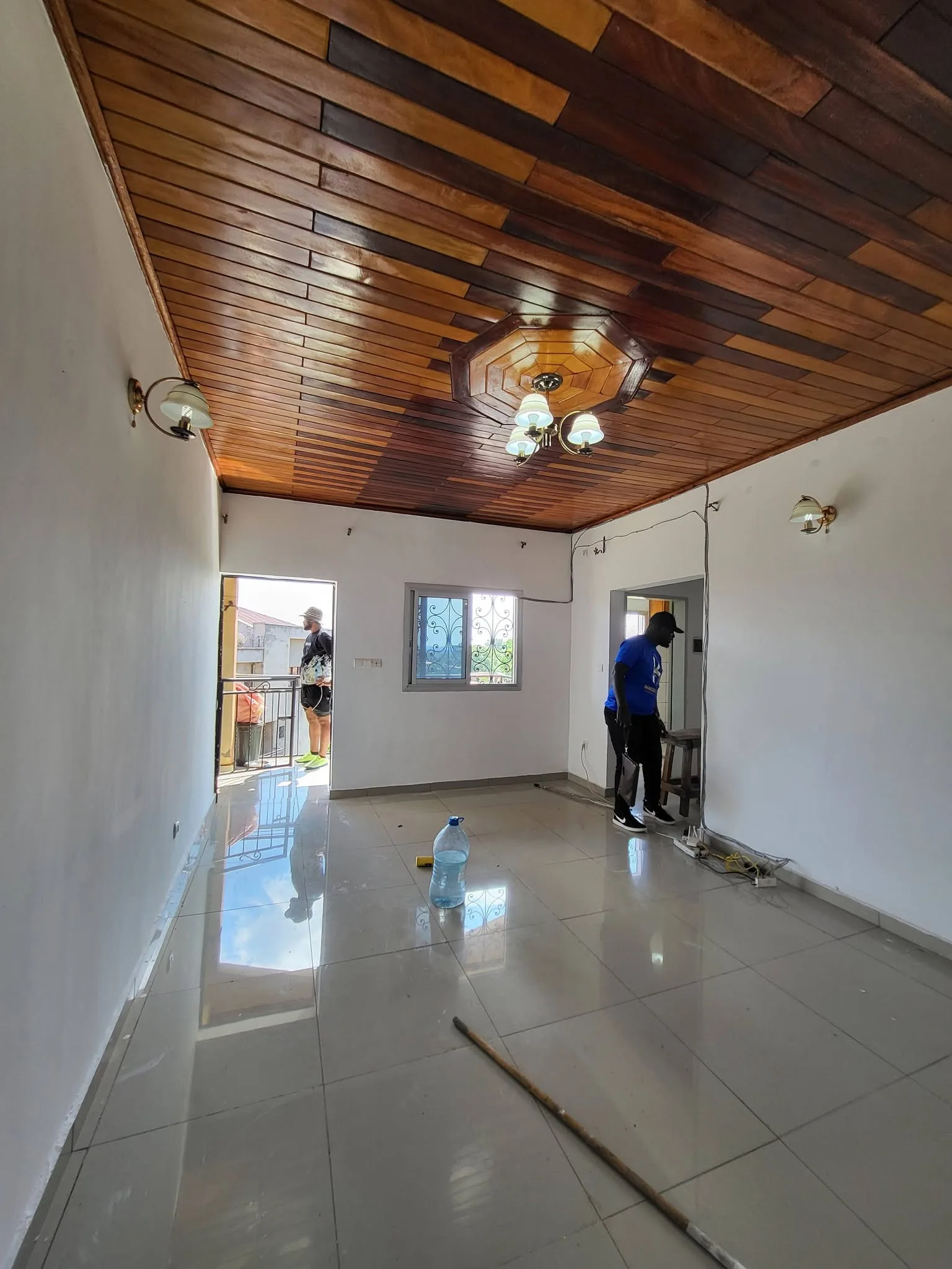 Studio moderne bon standing à louer à Yaoundé Nsam Obam