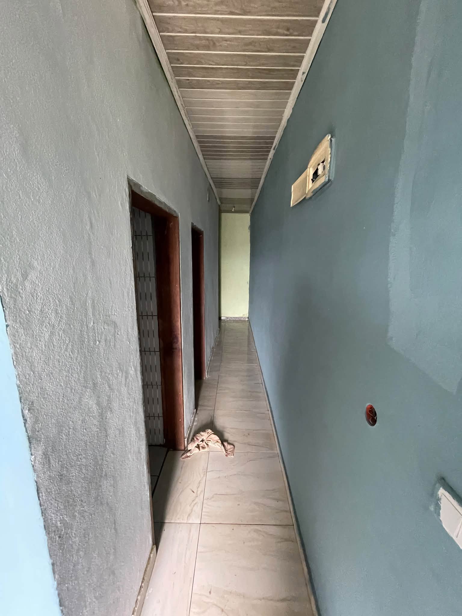 Studio moderne situé à Odza Auberge bleue en bordure de route