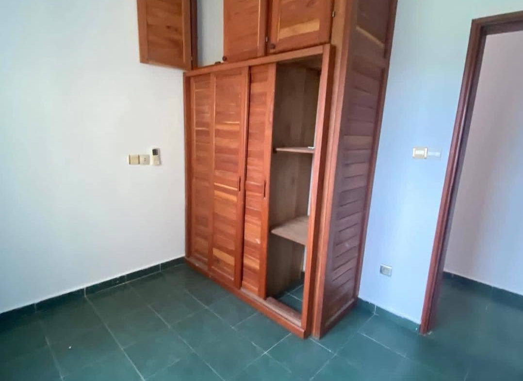 APPARTEMENT SPACIEUX À LOUER À BONAPRISO 500000FCFA