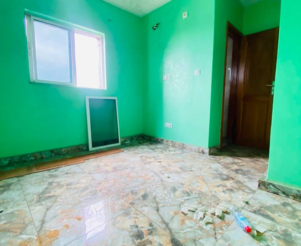 APPARTEMENT HAUT STANDING À LOUER À KM5, DOUALA