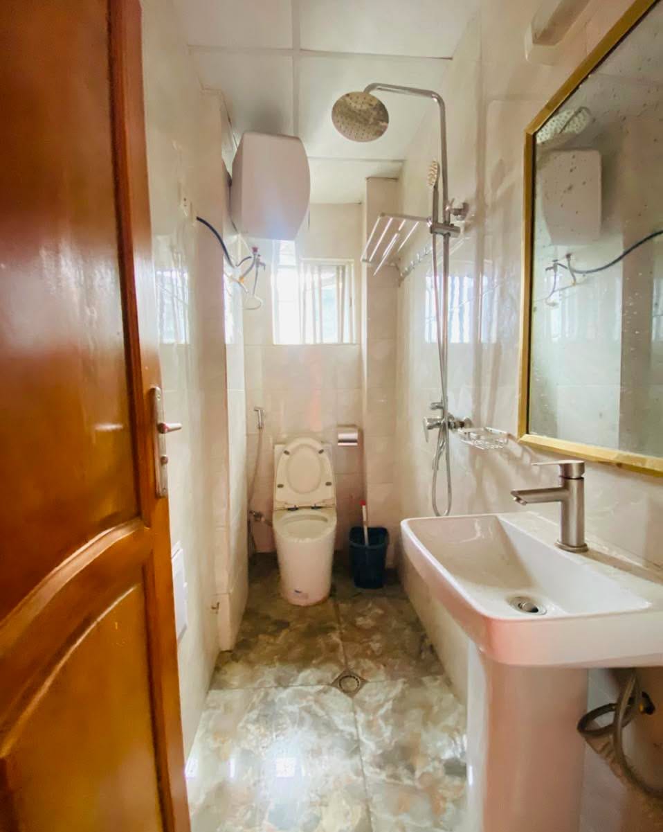 APPARTEMENT HAUT STANDING À LOUER À KM5, DOUALA