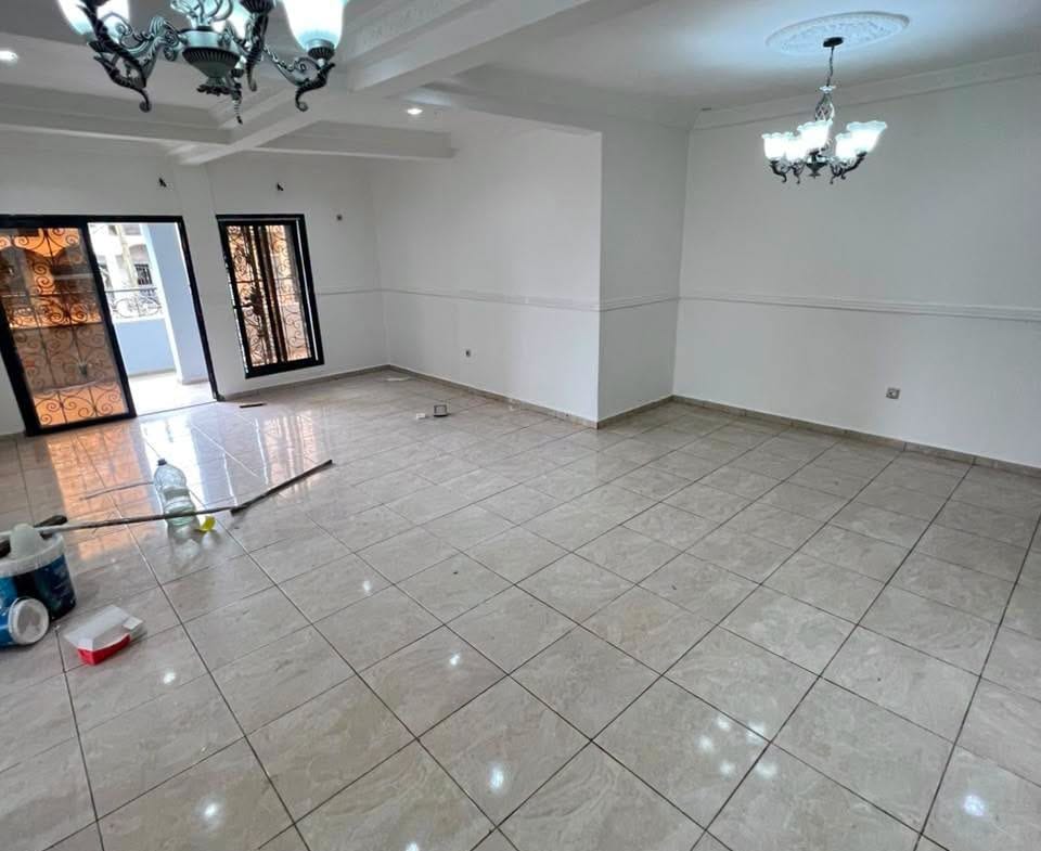VASTE APPARTEMENT HAUT STANDING 3 CHAMBRES KOTTO MBANGUÈ
