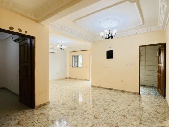 APPARTEMENT 3 CHAMBRES ENTIÈREMENT CLIMATISÉ DOUALA LOGPOM