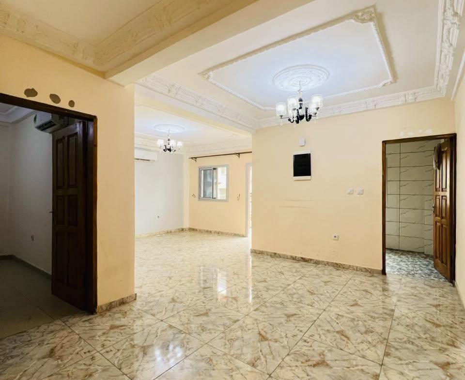 APPARTEMENT 3 CHAMBRES ENTIÈREMENT CLIMATISÉ DOUALA LOGPOM