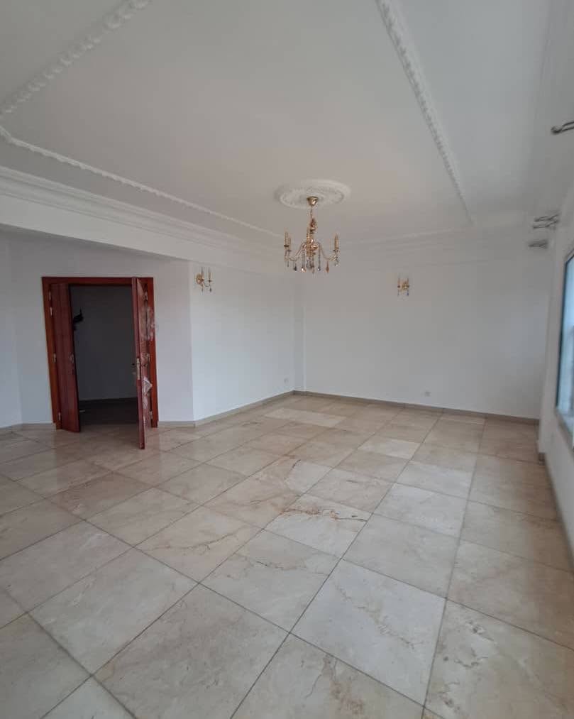 APPARTEMENT EN REMBOURSEMENT À MAKEPÈ 200000FCFA