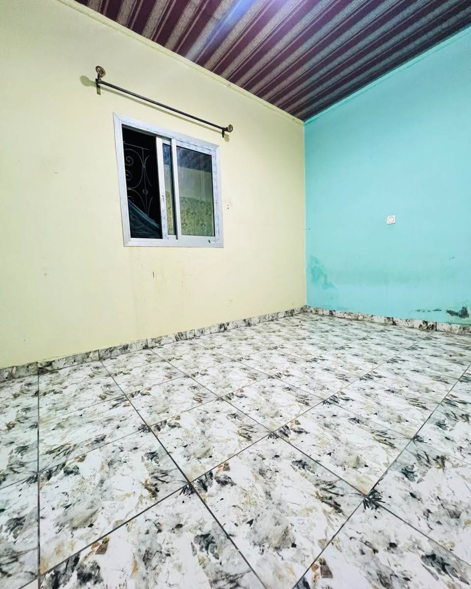 Studio moderne à louer à Logbessou staion Nickel Oil 70000 FCFA
