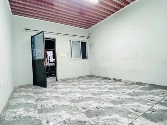 Studio moderne à louer à Logbessou staion Nickel Oil 70000 FCFA