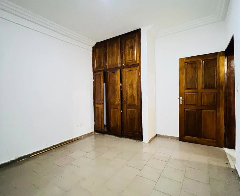 DOUALA MAKEPE STUDIO MODERNE 110000 FCFA