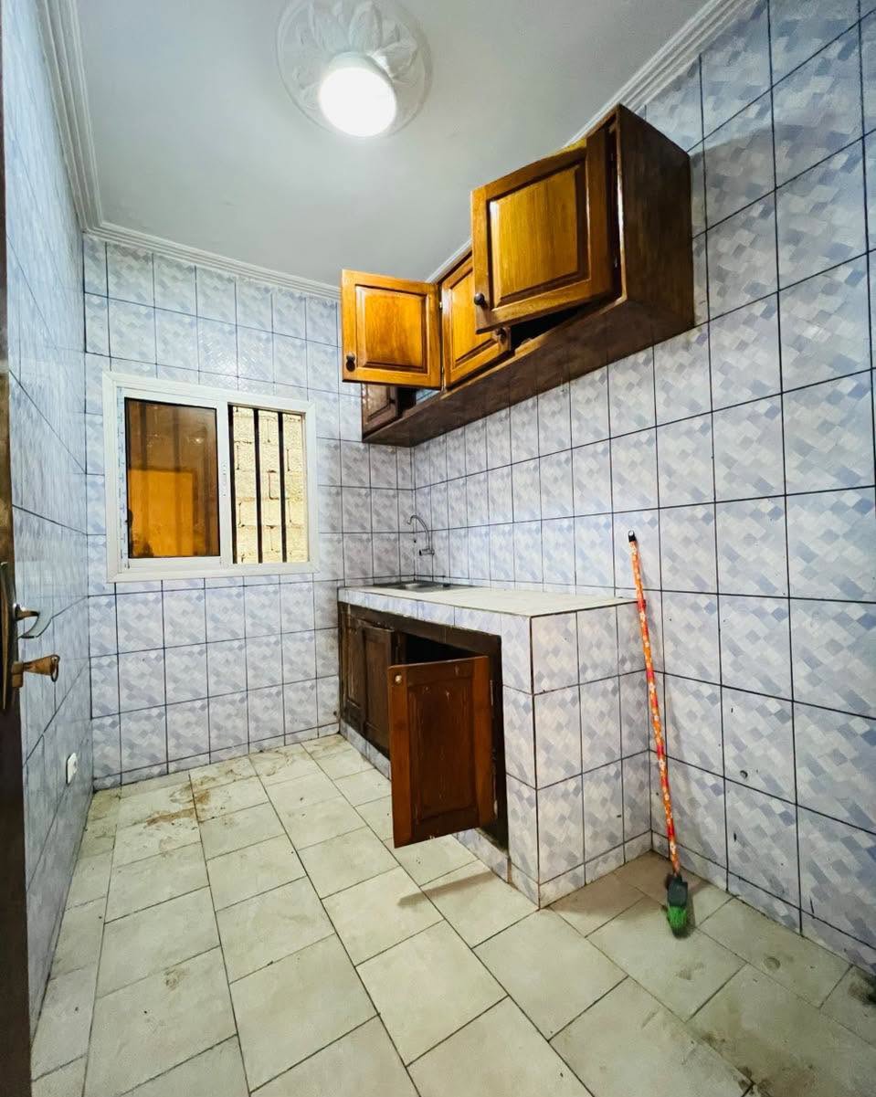 DOUALA MAKEPE STUDIO MODERNE 110000 FCFA