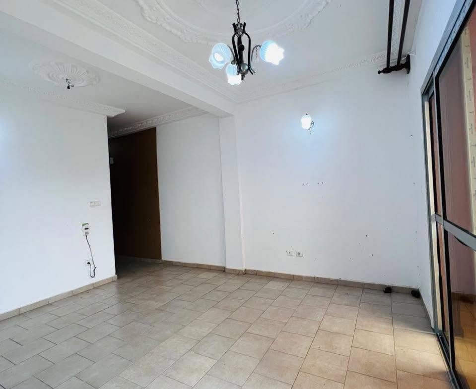 DOUALA MAKEPE STUDIO MODERNE 110000 FCFA