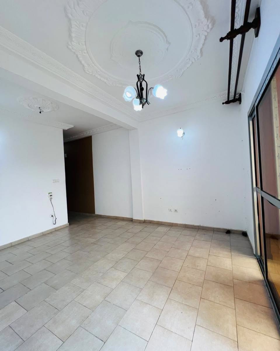 DOUALA MAKEPE STUDIO MODERNE 110000 FCFA