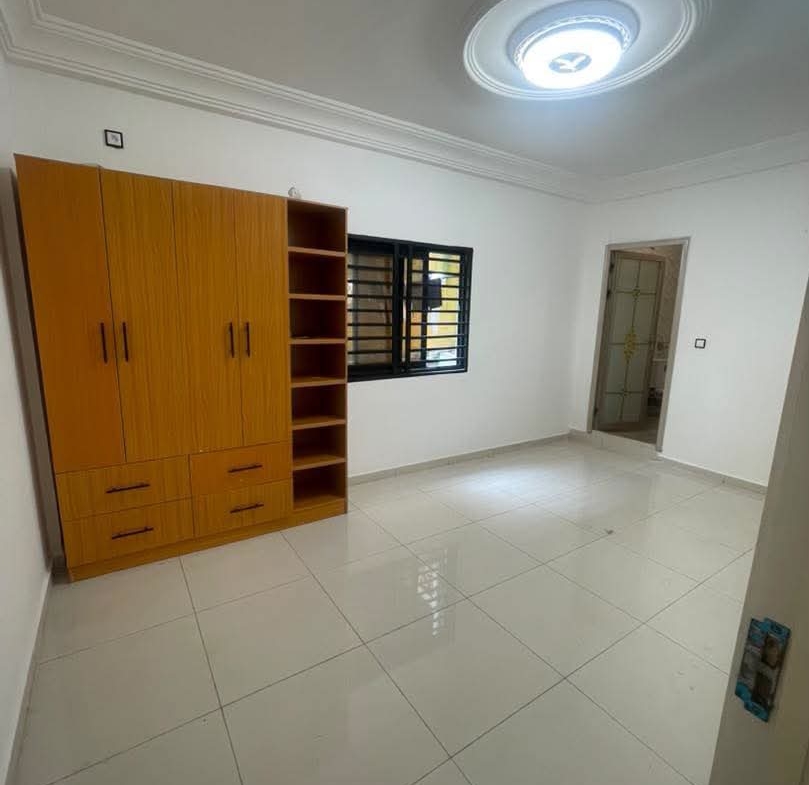APPARTEMENT 2 CHAMBRES À LOGPOM 150000 FCFA