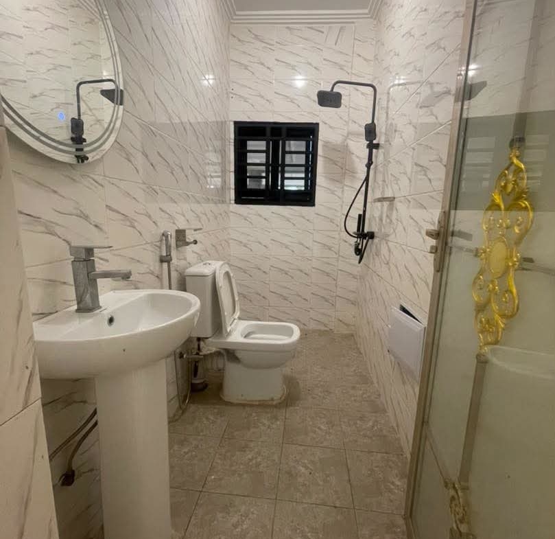APPARTEMENT 2 CHAMBRES À LOGPOM 150000 FCFA