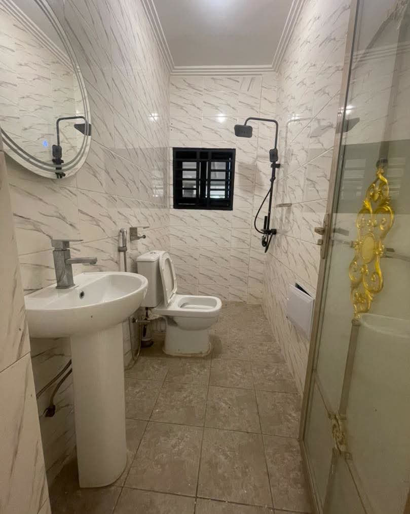 APPARTEMENT 2 CHAMBRES À LOGPOM 150000 FCFA