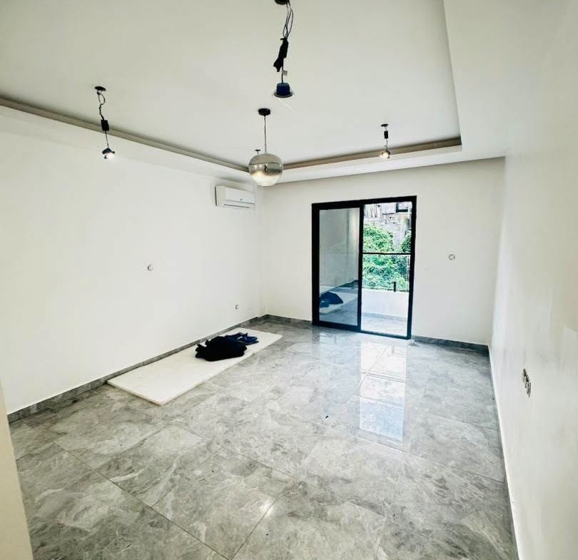 Magnifique appartement neuf et moderne situé à Kotto 500000 fcfa