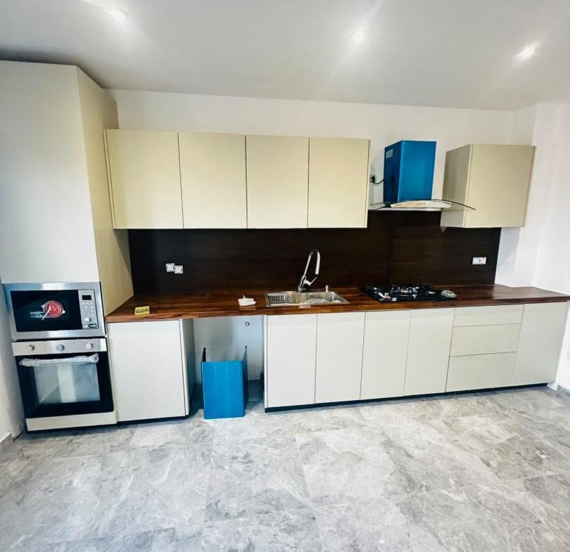 Magnifique appartement neuf et moderne situé à Kotto 500000 fcfa