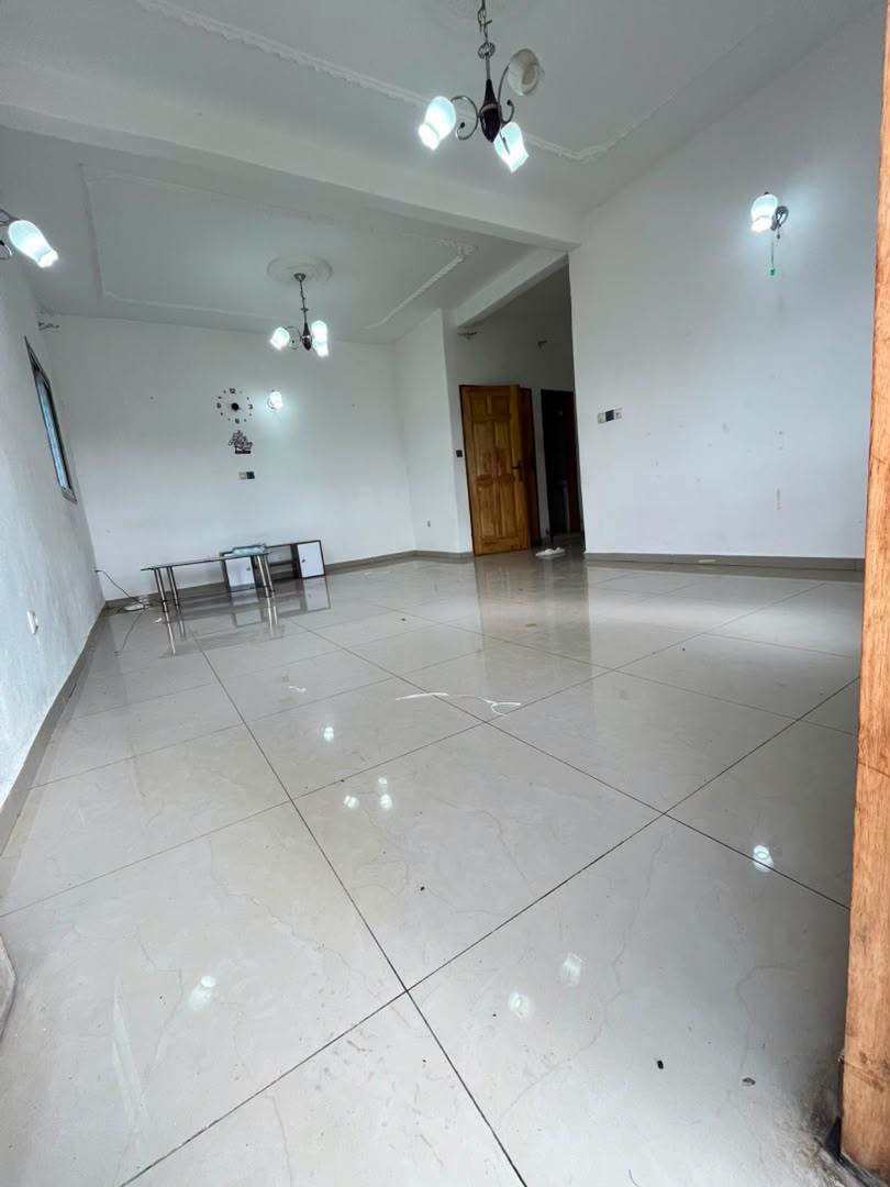 FDLH_appart_logpom_201026_sln1 appartement moderne spacieux staffé Logpom 100000fcfa
