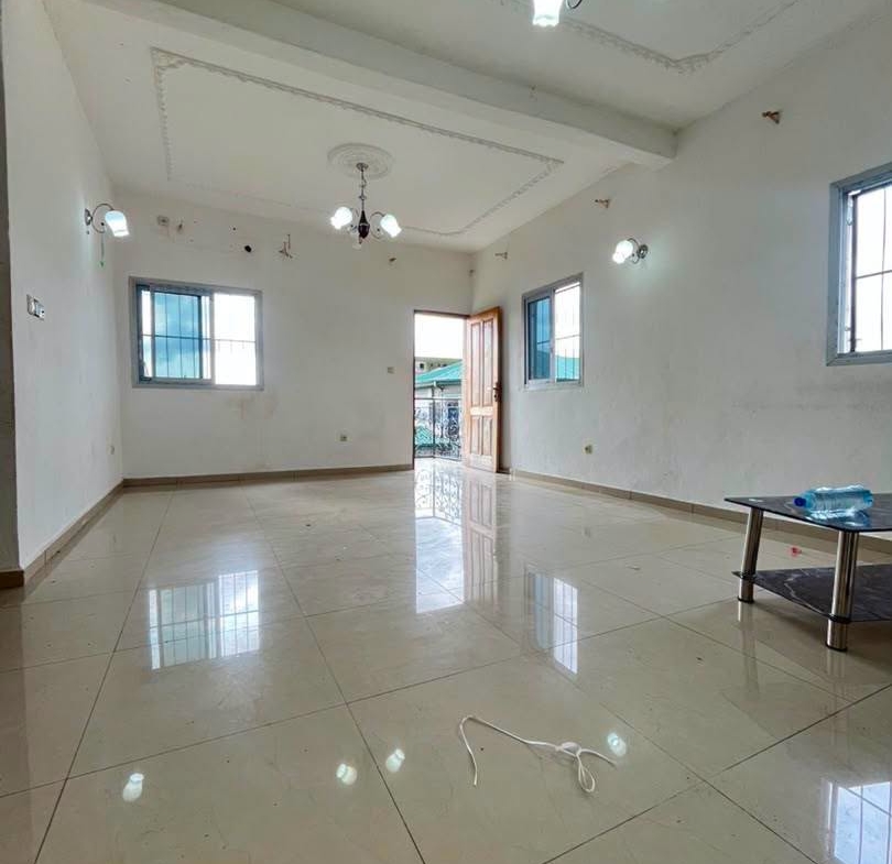 appartement moderne spacieux staffé Logpom 100000fcfa