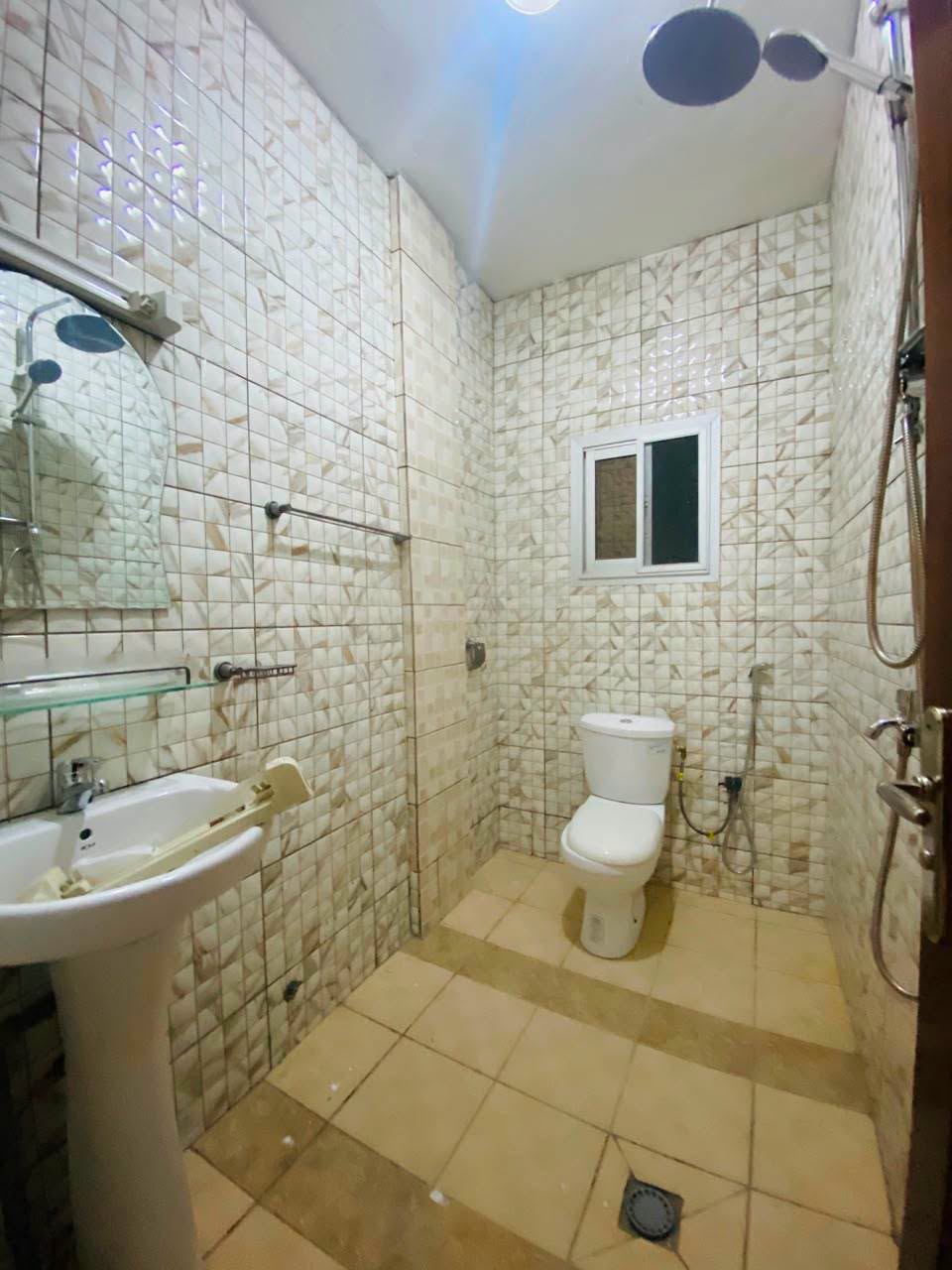 Appartement moderne à louer à Bonamoussadi 150000fcfa