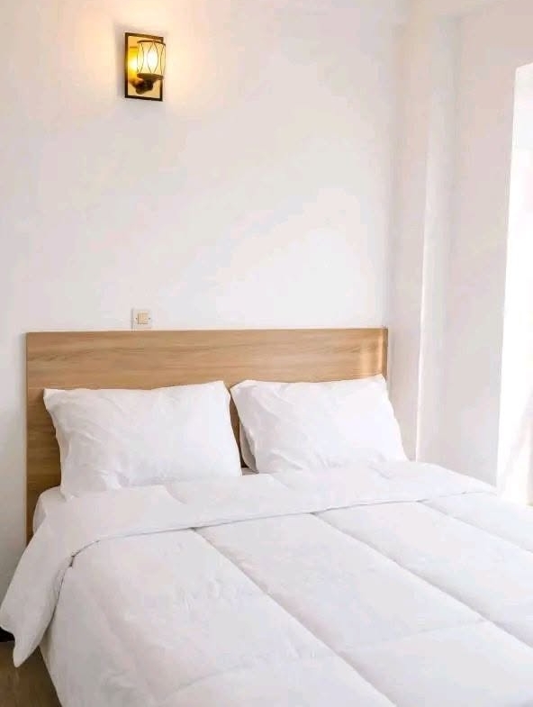 Modeste chambre meublée disponible à Mimboman