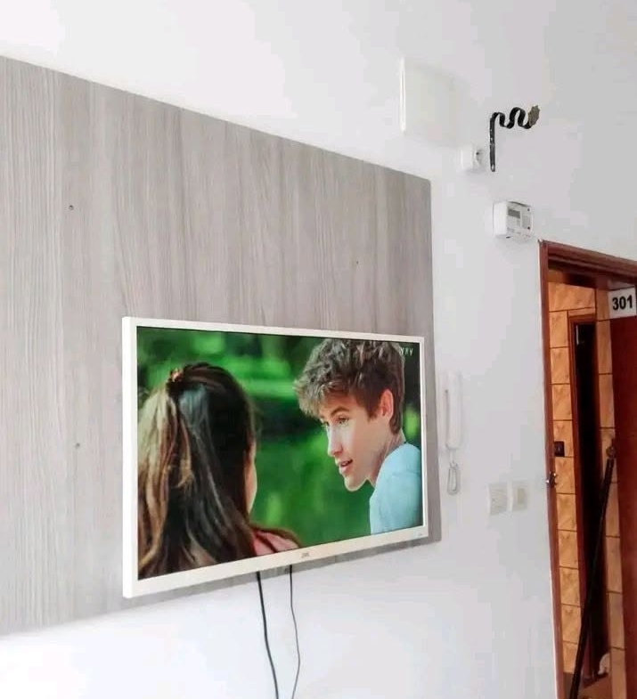 Modeste chambre meublée disponible à Mimboman