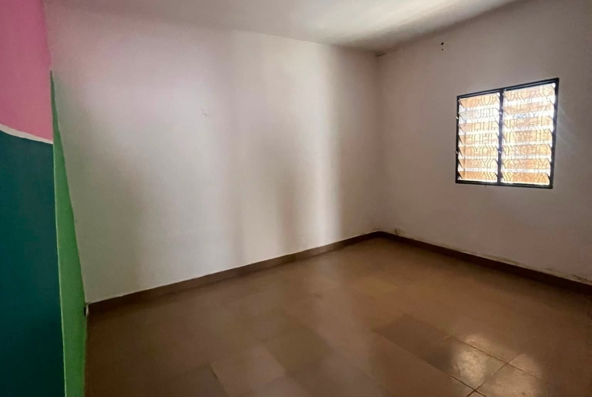 Appartement très propre disponible dans la barrière à Marouaré, Garoua
