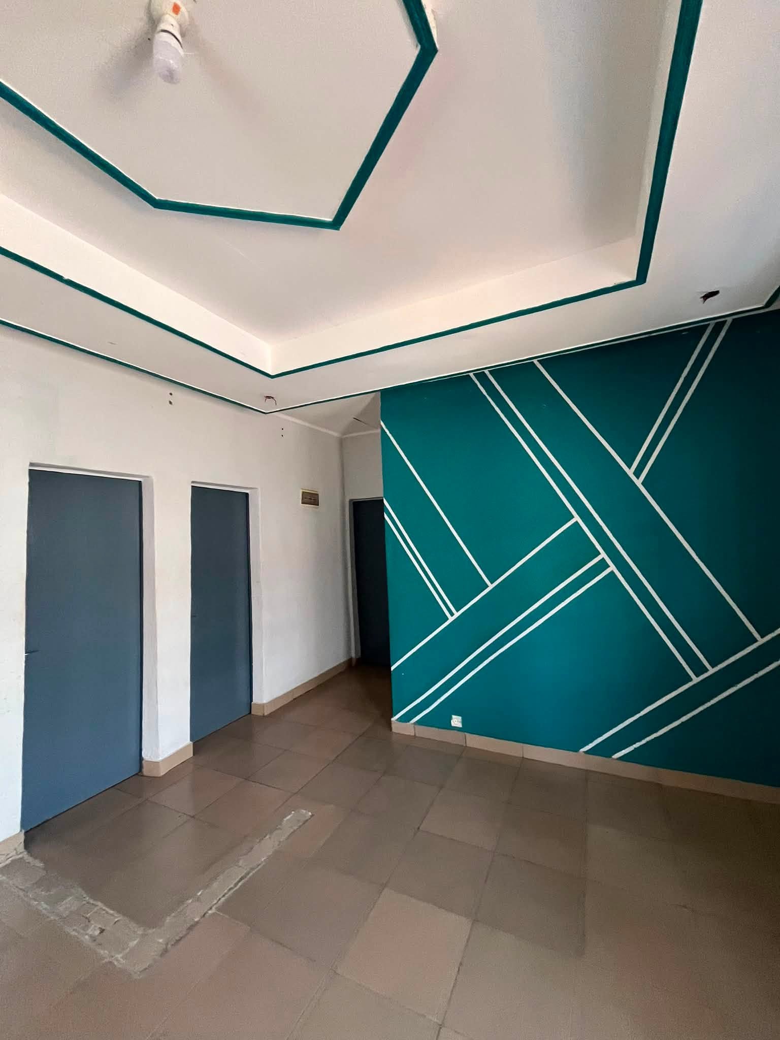 Appartement très propre disponible dans la barrière à Marouaré, Garoua