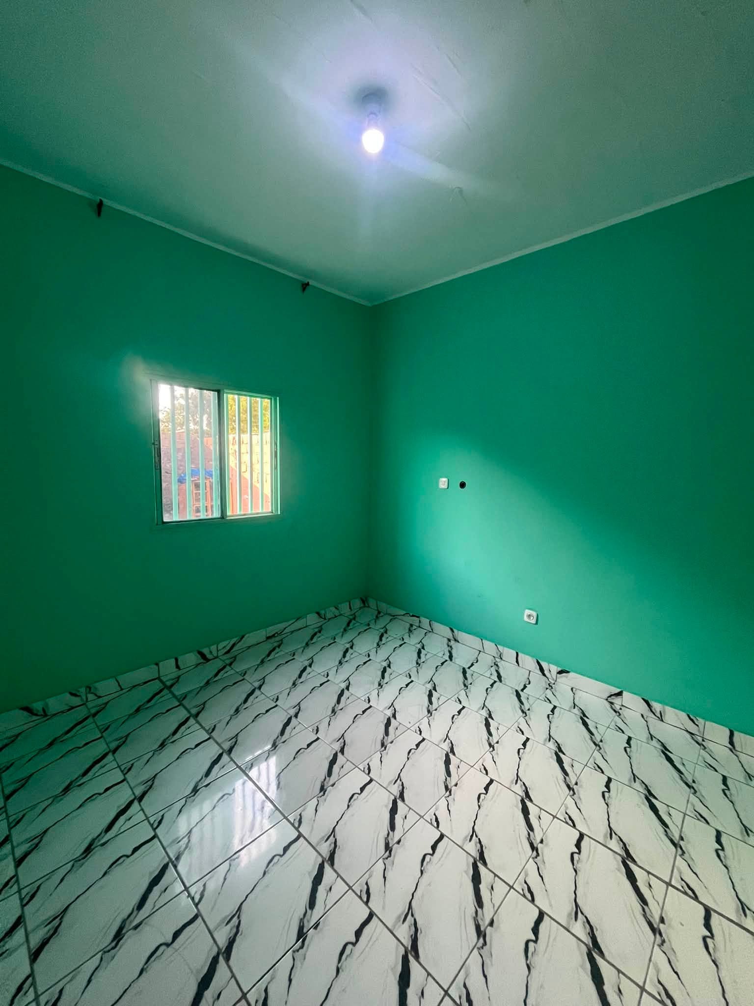 Appartement disponible dans un camp de 2 personnes à Djamboutou Garoua