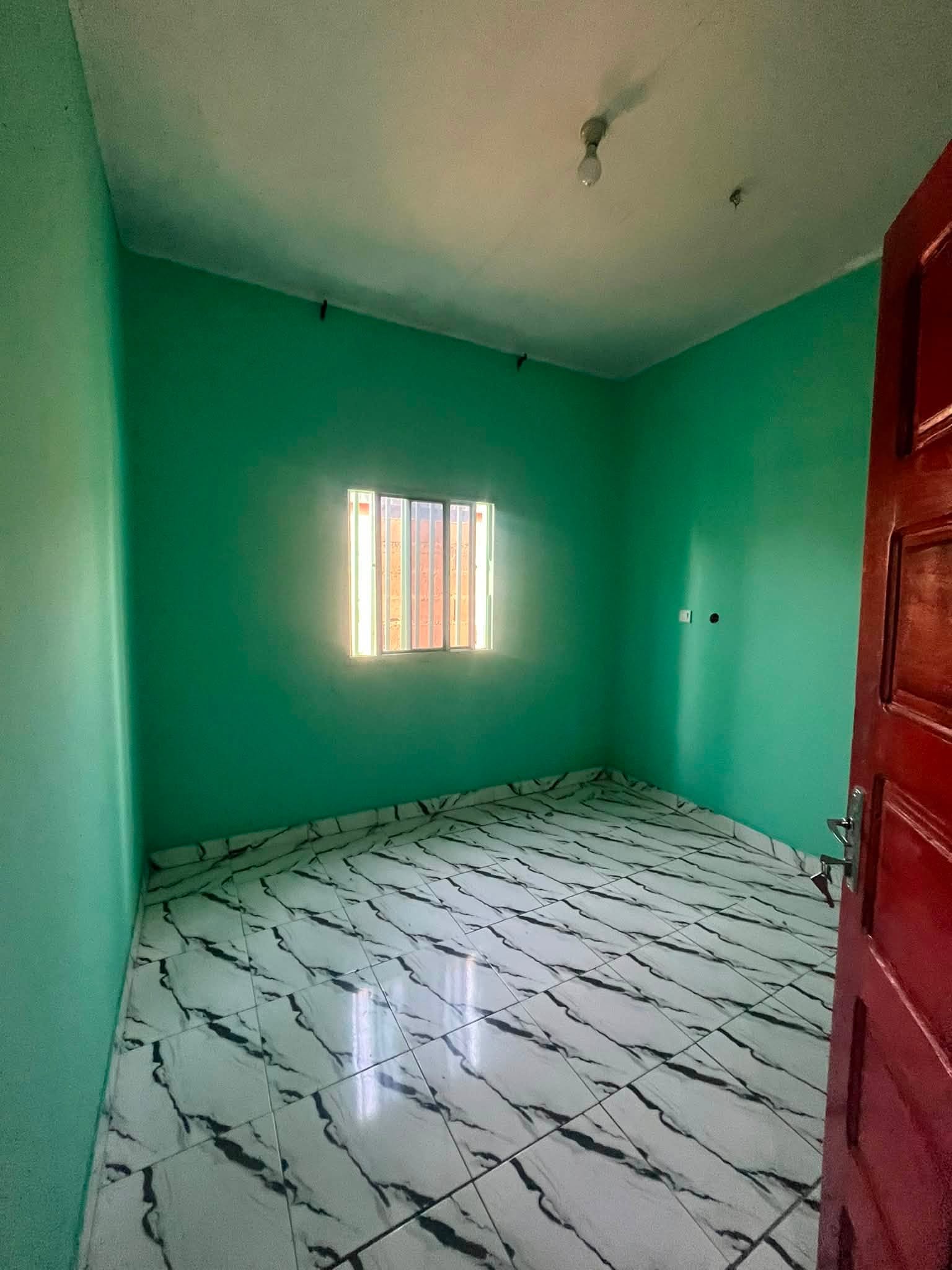 Appartement disponible dans un camp de 2 personnes à Djamboutou Garoua