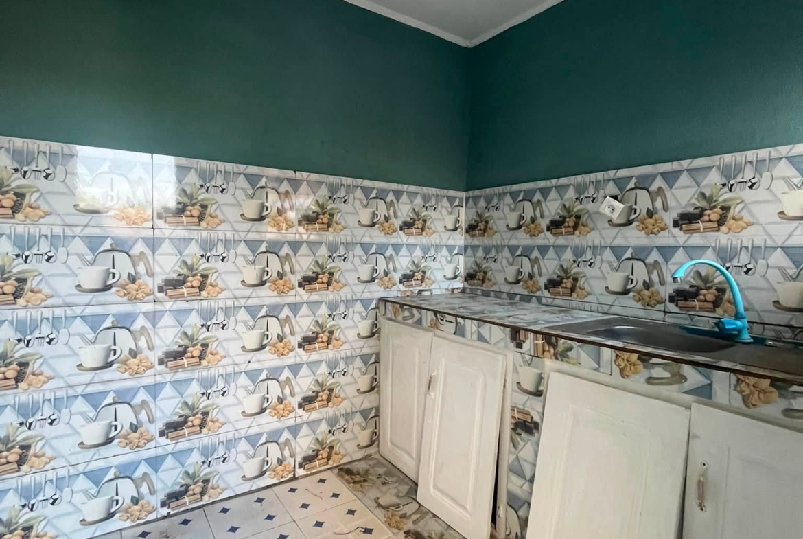 Appartement disponible dans un camp de 2 personnes à Djamboutou Garoua