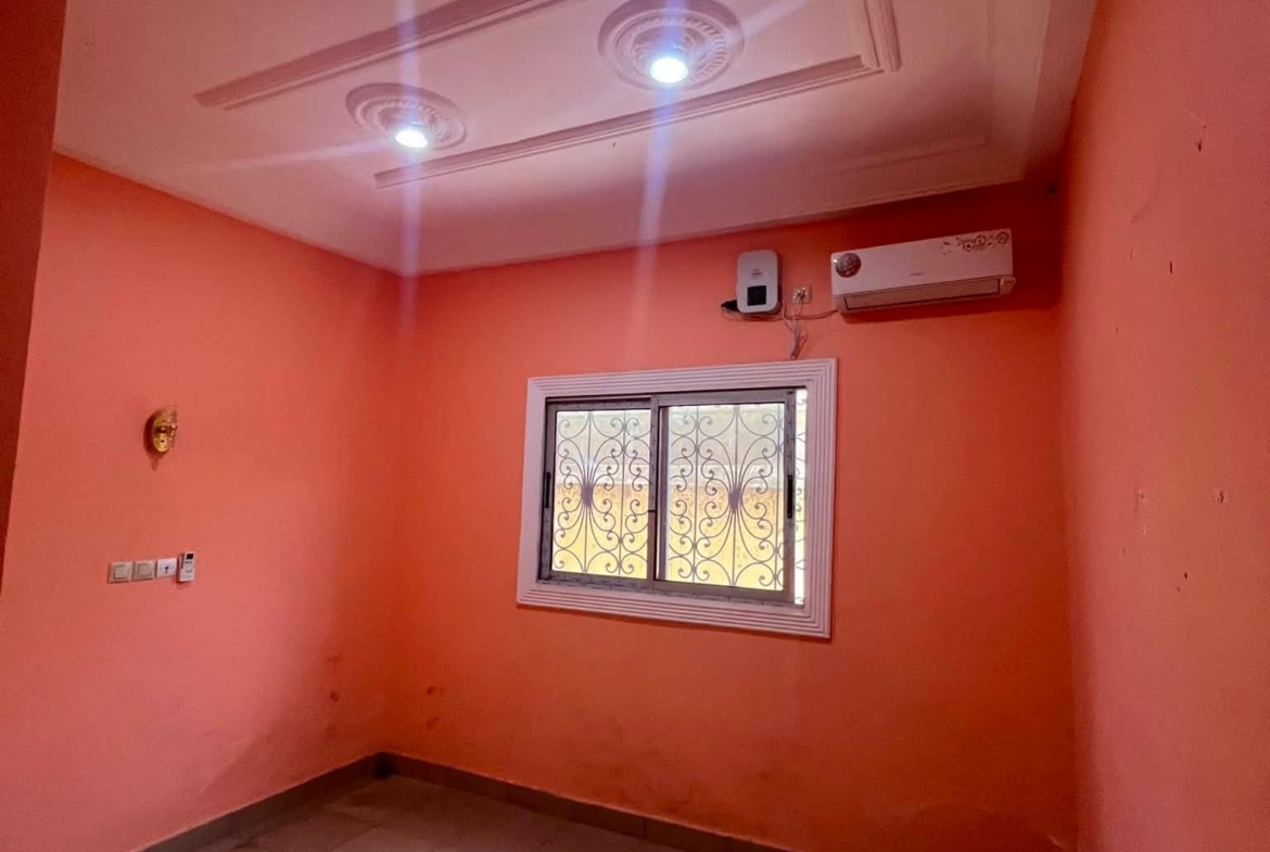 Appartement 4 chambres dans un Camp à Marouaré, Garoua