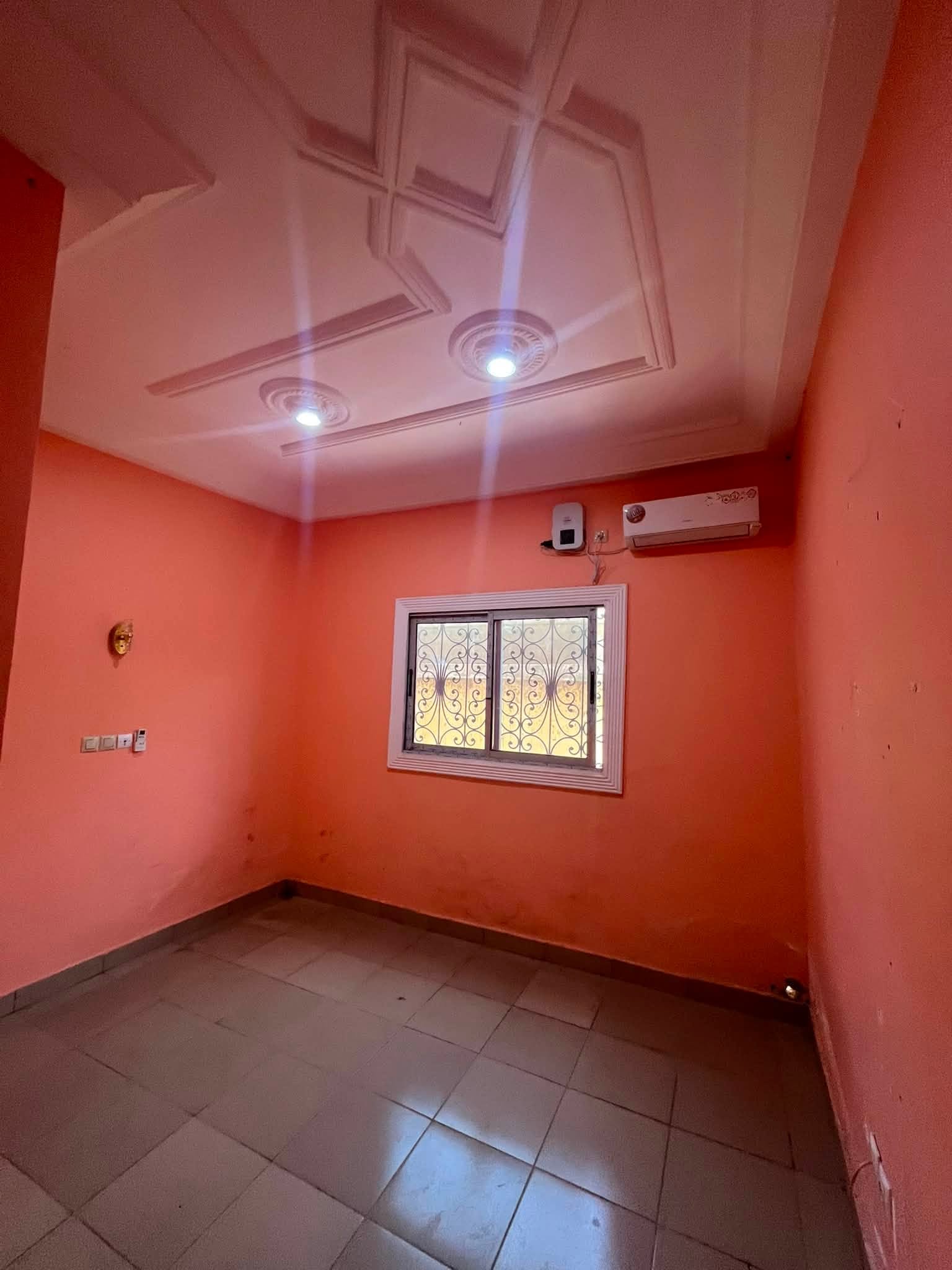 Appartement 4 chambres dans un Camp à Marouaré, Garoua