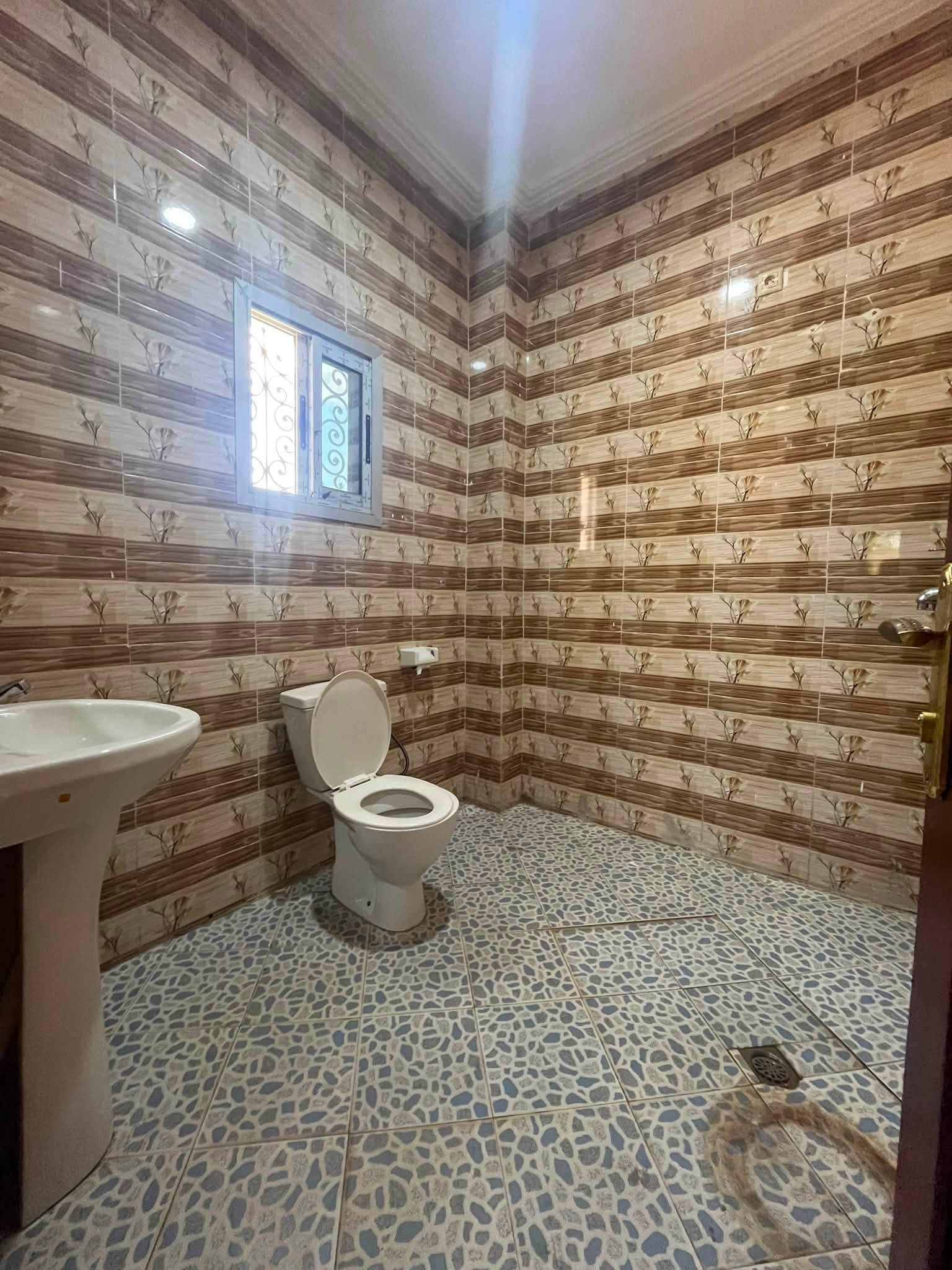 Appartement 4 chambres dans un Camp à Marouaré, Garoua