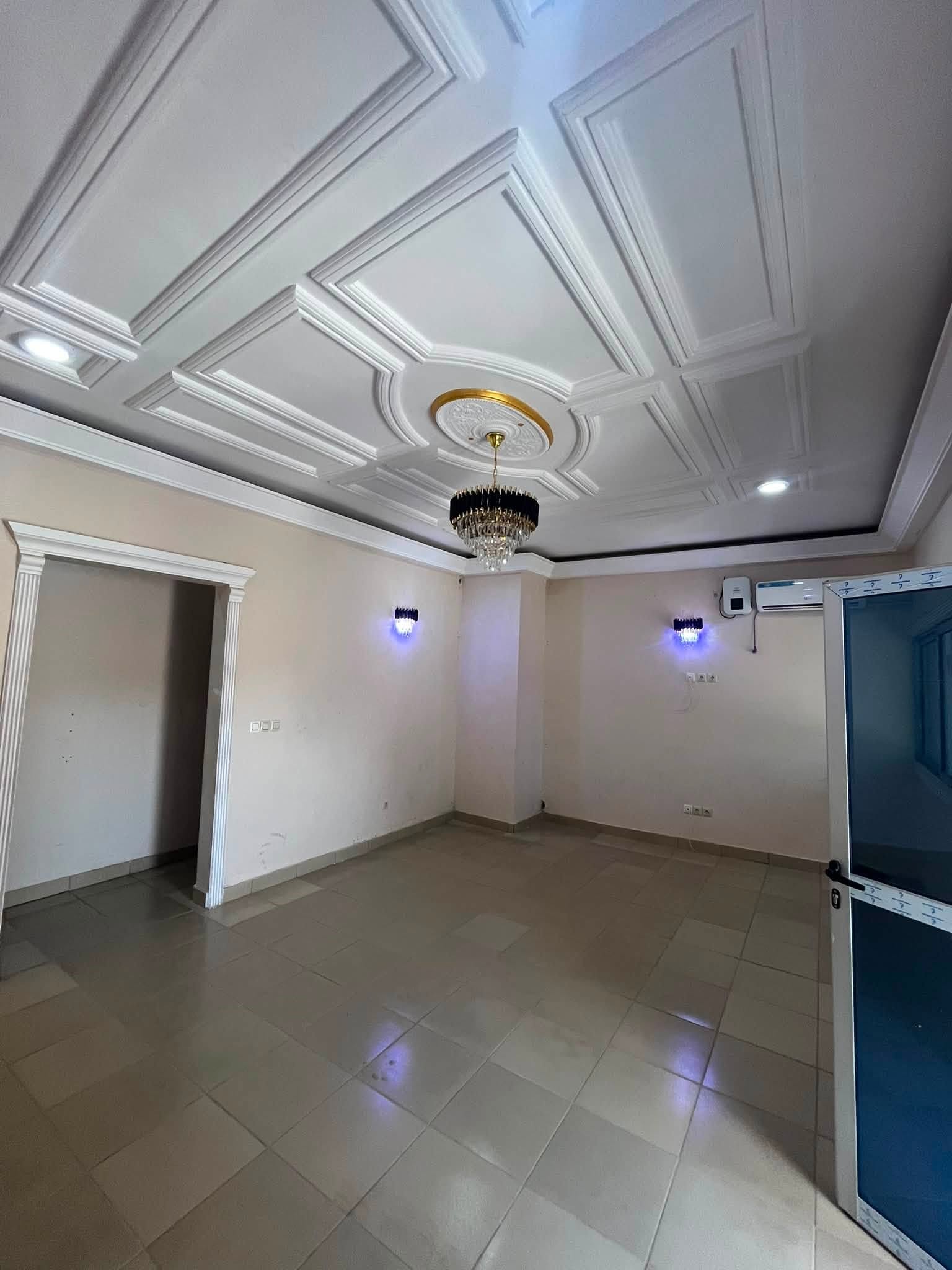 Appartement 4 chambres dans un Camp à Marouaré, Garoua