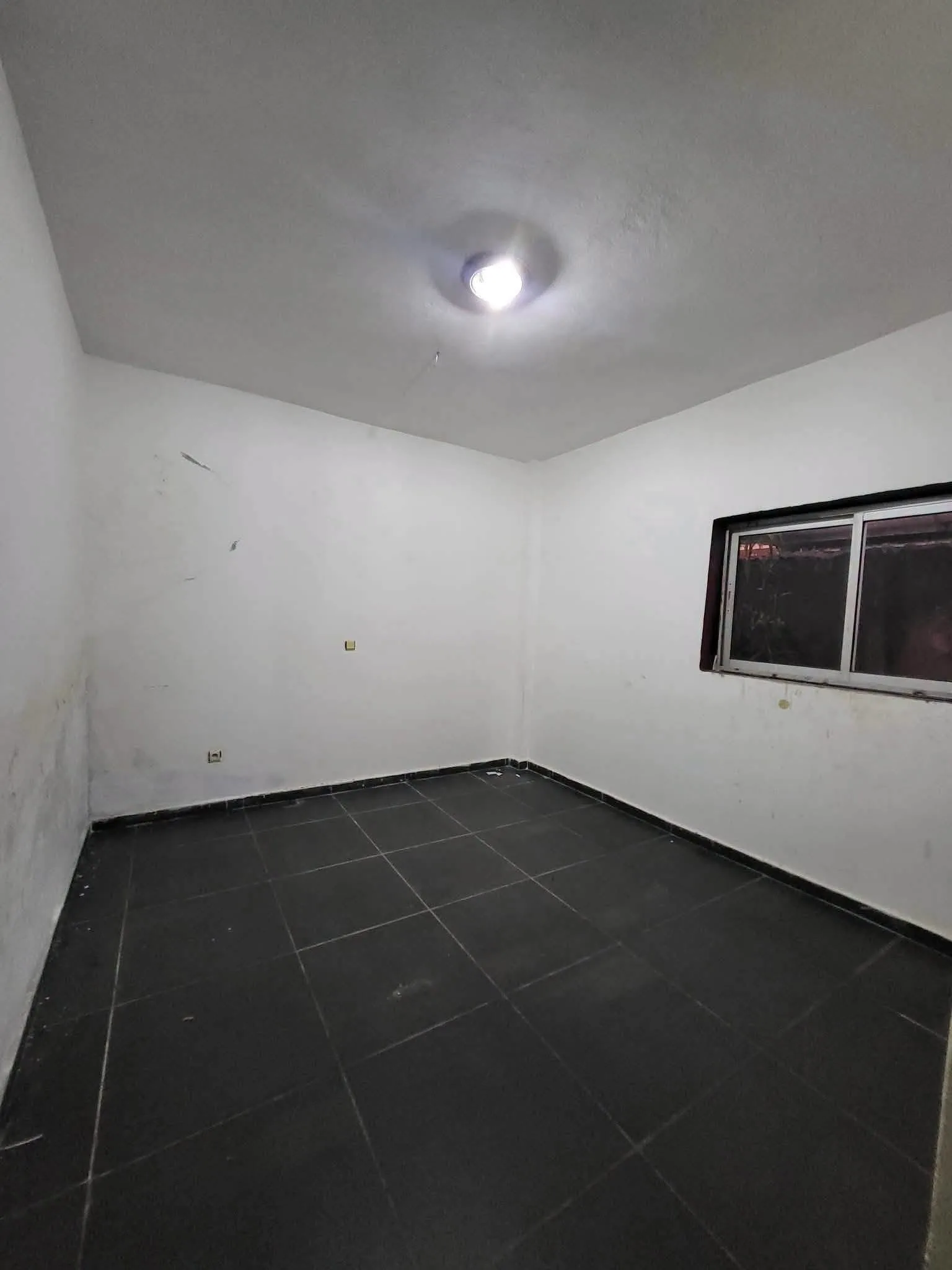 Appartement confortable 2 chambres à louer à Shell Nsimeyong