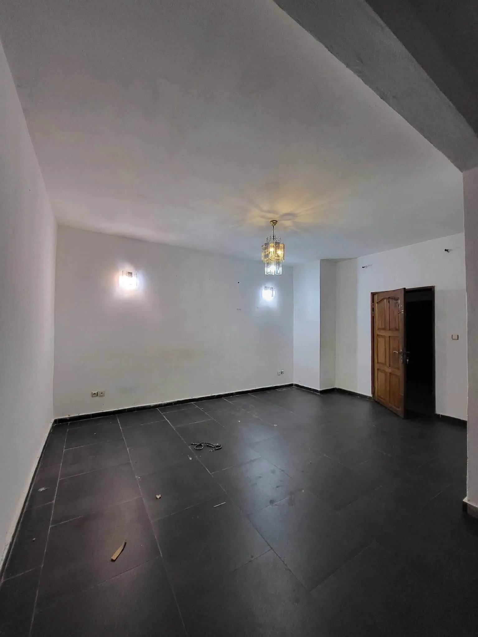 Appartement confortable 2 chambres à louer à Shell Nsimeyong