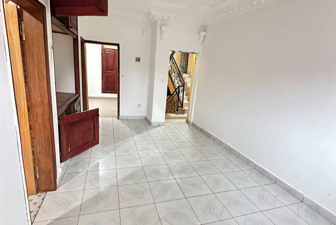 Magnifique studio moderne à Biyem-Assi Etoug Ebé
