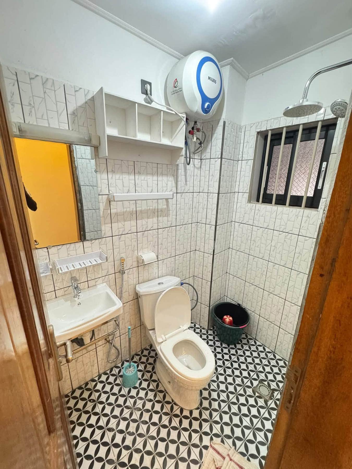 élegante chambre meublée et climatisée situé à Chapelle Obili