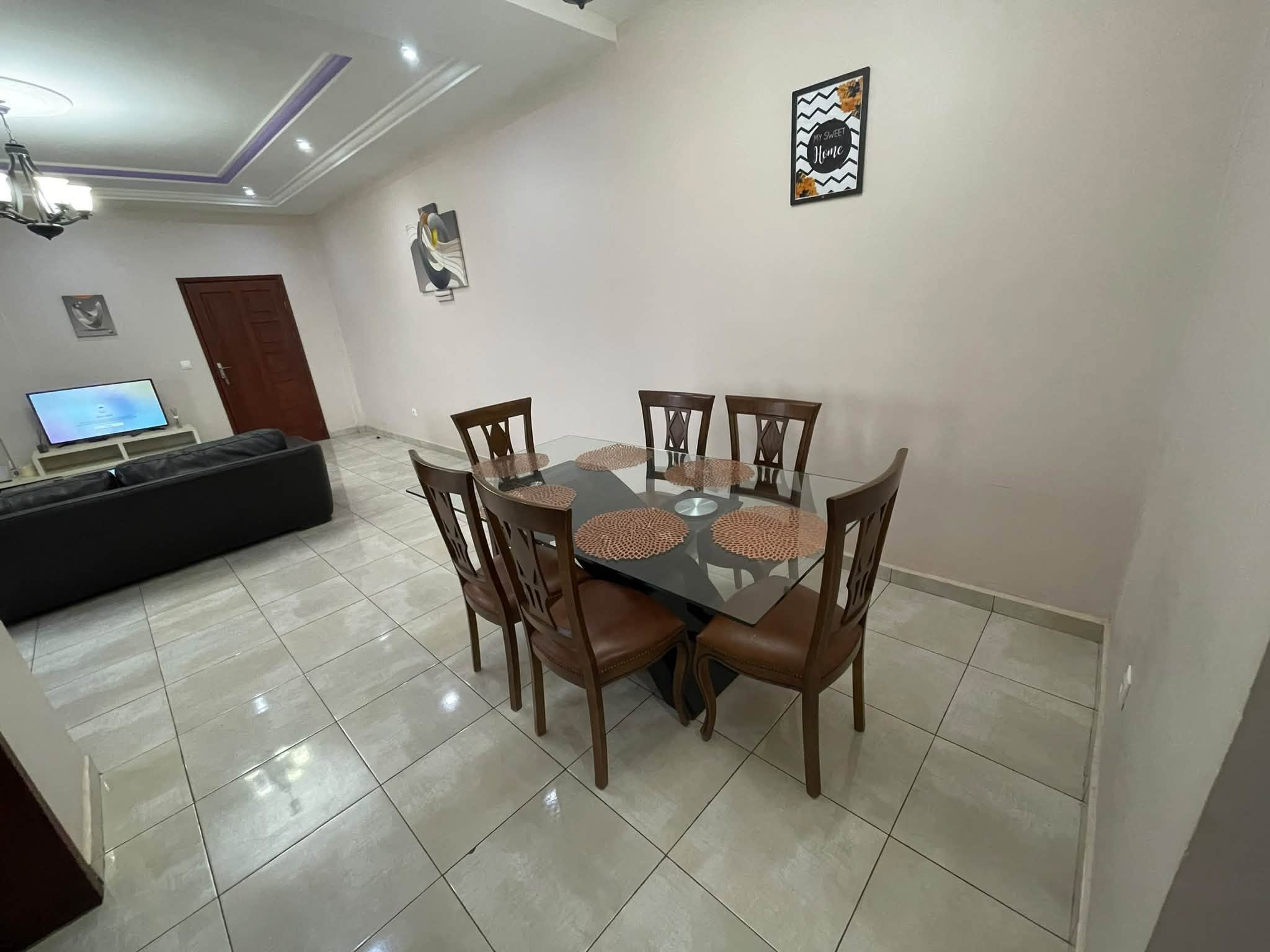 Appartement meublé Odza total borne 10 entrée ministre