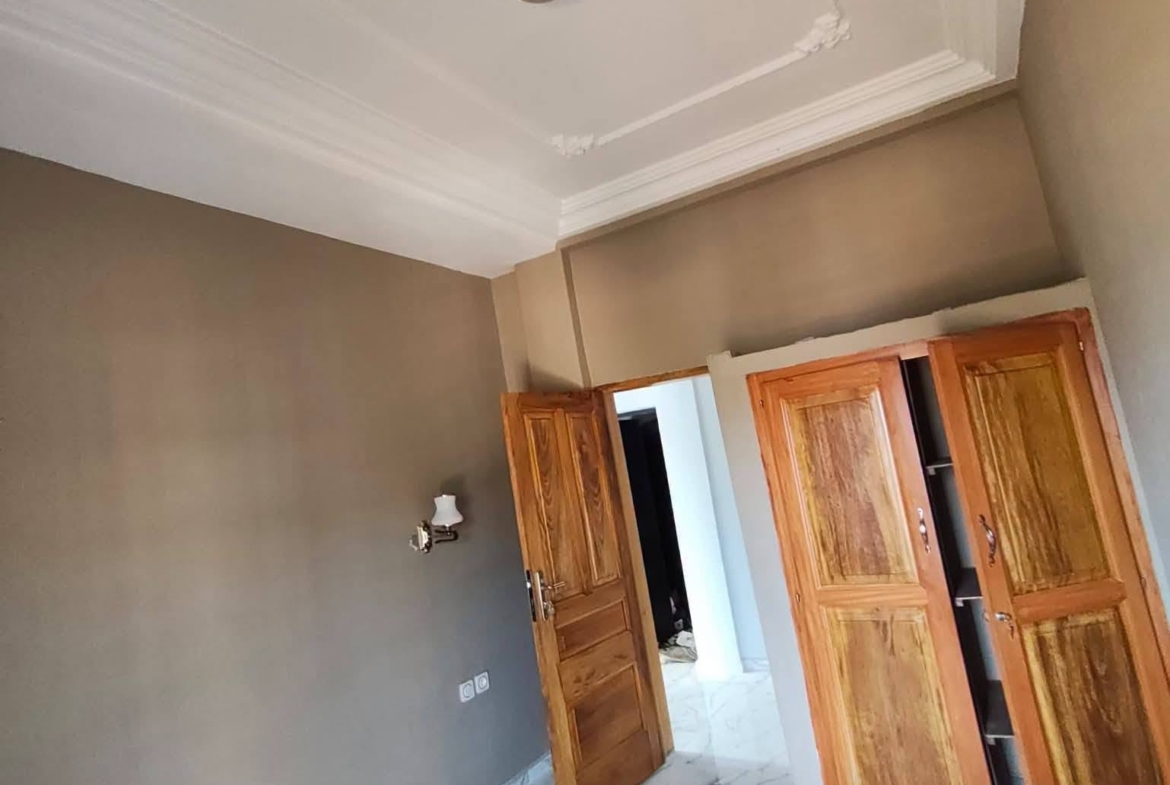 MAGNIFIQUE APPARTEMENT NEUF EMANA 100000 fcfa
