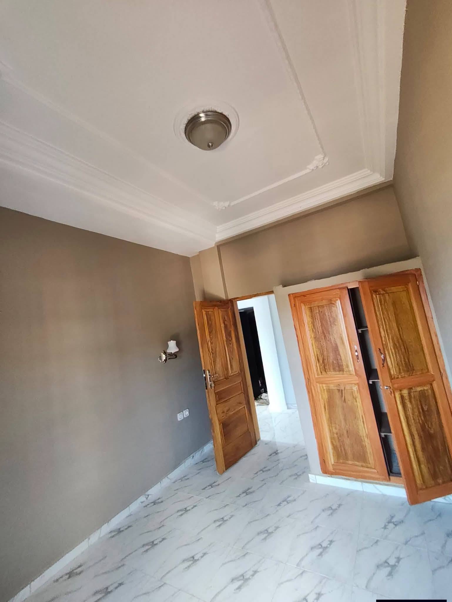 MAGNIFIQUE APPARTEMENT NEUF EMANA 100000 fcfa