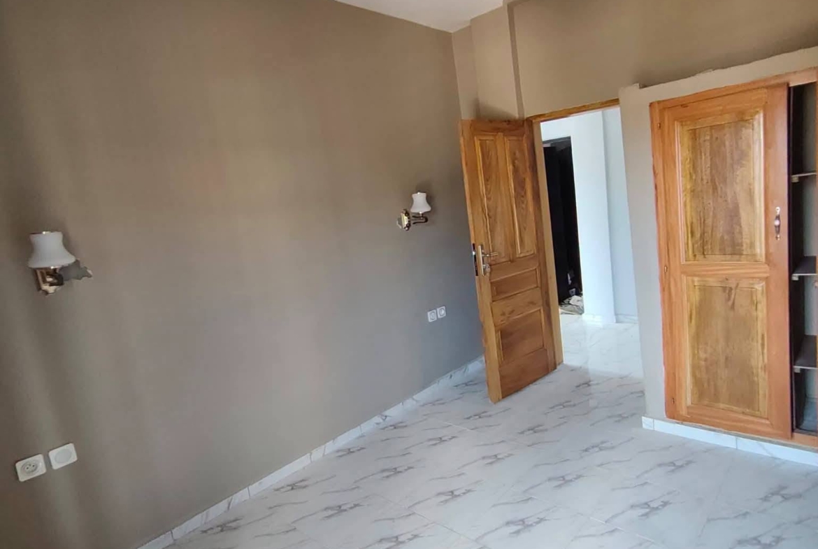 MAGNIFIQUE APPARTEMENT NEUF EMANA 100000 fcfa