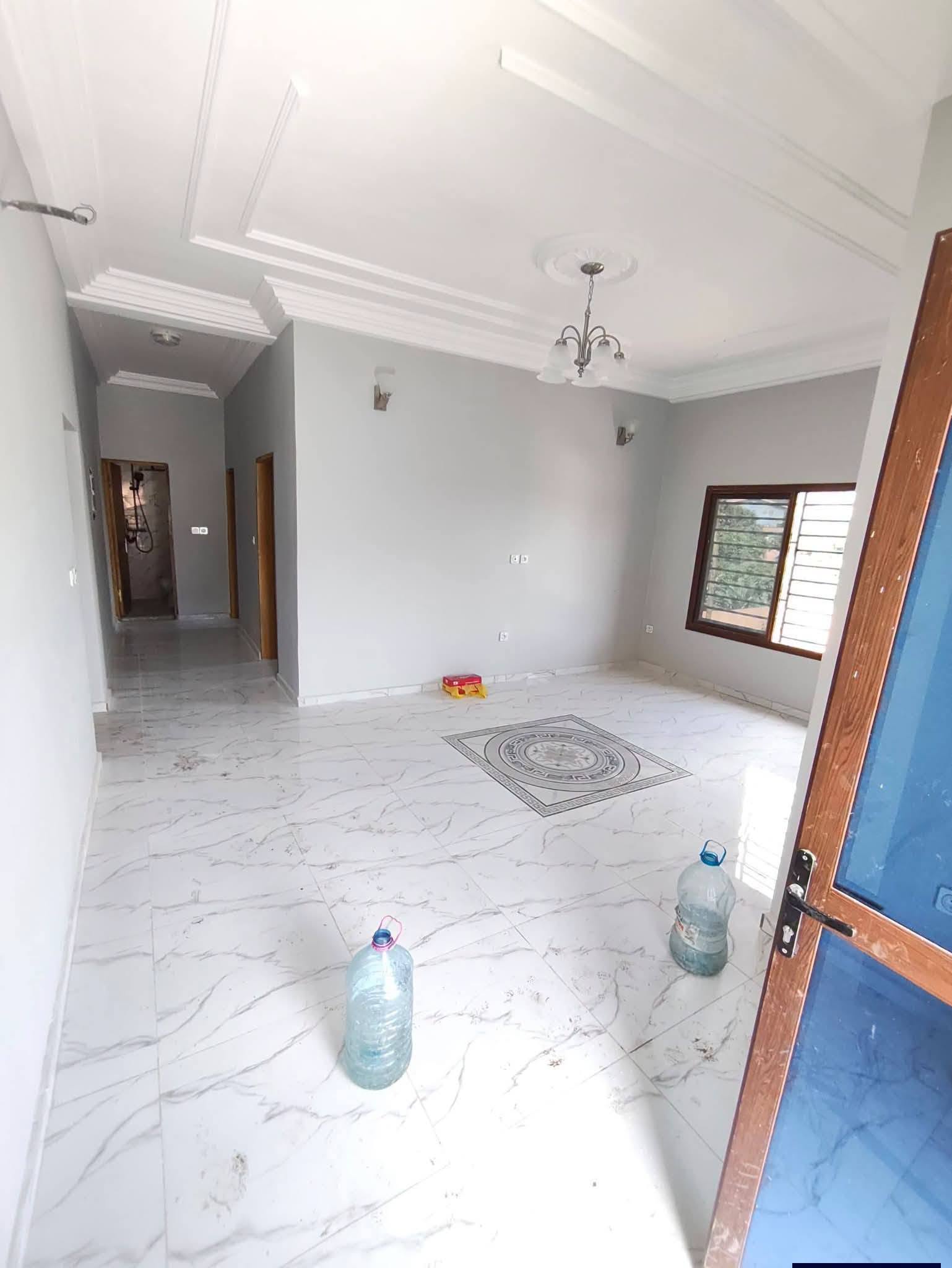 MAGNIFIQUE APPARTEMENT NEUF EMANA 100000 fcfa