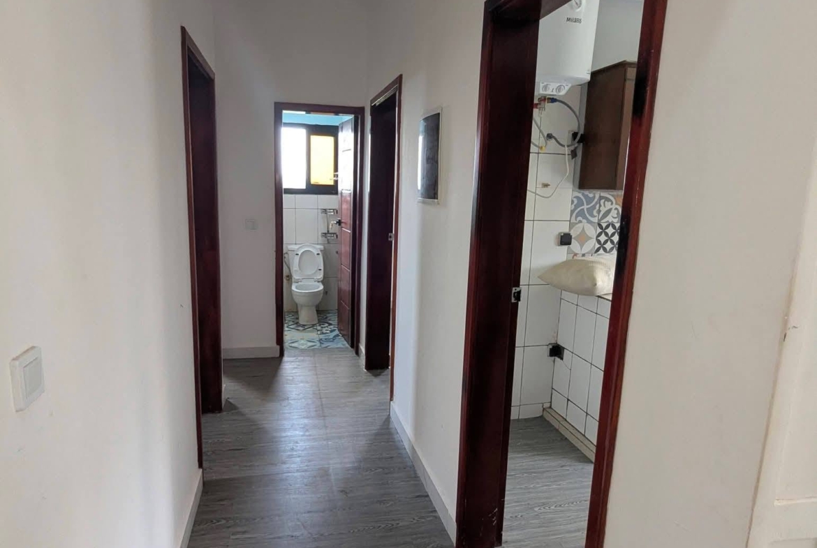 APPARTEMENT 3 CHAMBRES MESSASSI CARREFOUR 150000 FCFA