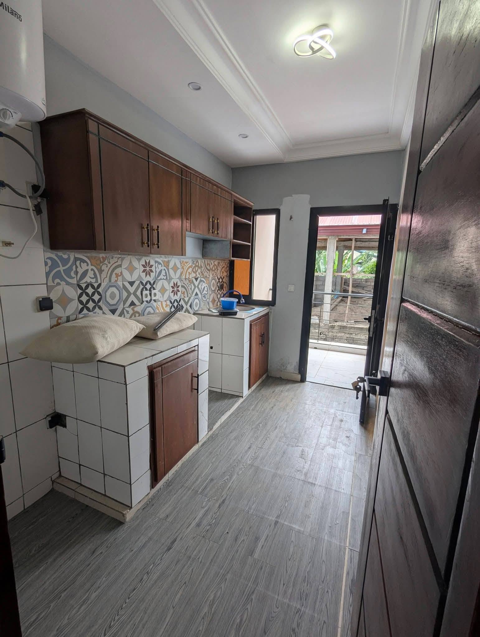 APPARTEMENT 3 CHAMBRES MESSASSI CARREFOUR 150000 FCFA