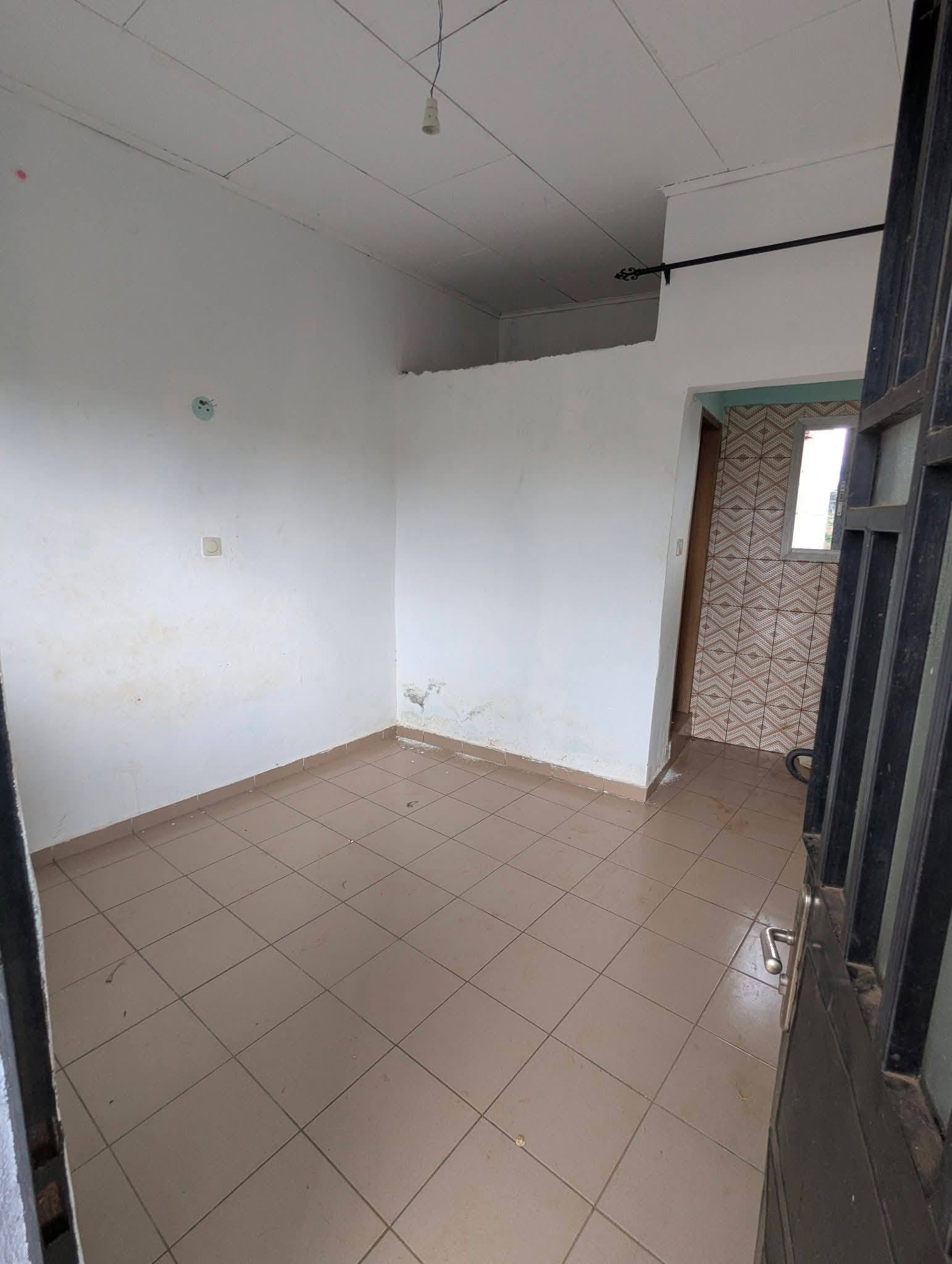CHAMBRE MODERNE 25000 FCFA MESSASSI NYOM