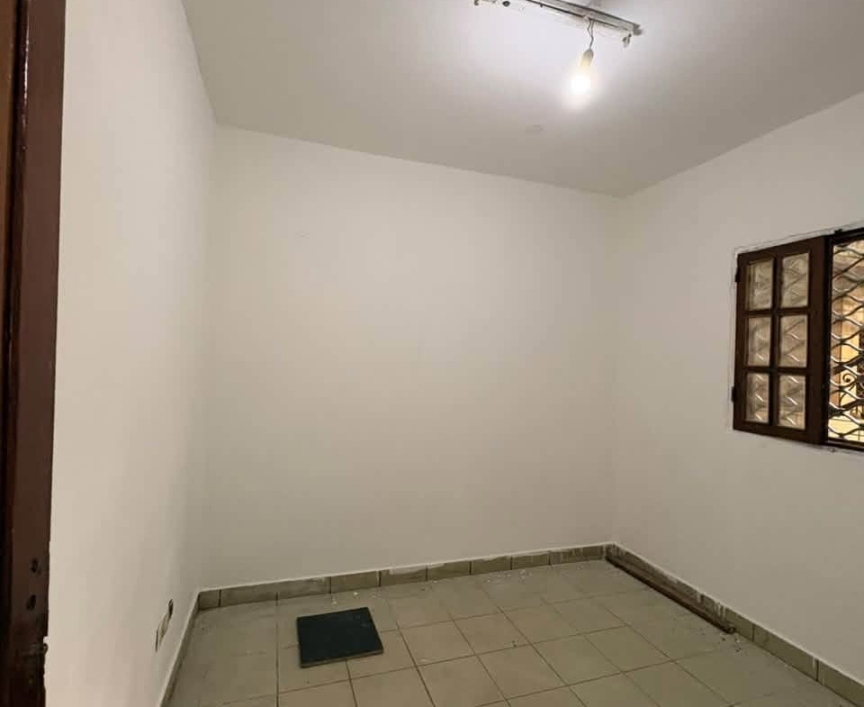 JOLI APPARTEMENT À LOUER À MAKEPE EN BAS DU RHONE POULENC